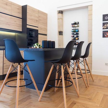 시라쿠사 Residenza Dumah - Elegante Dimora In Centro 아파트 외부 사진