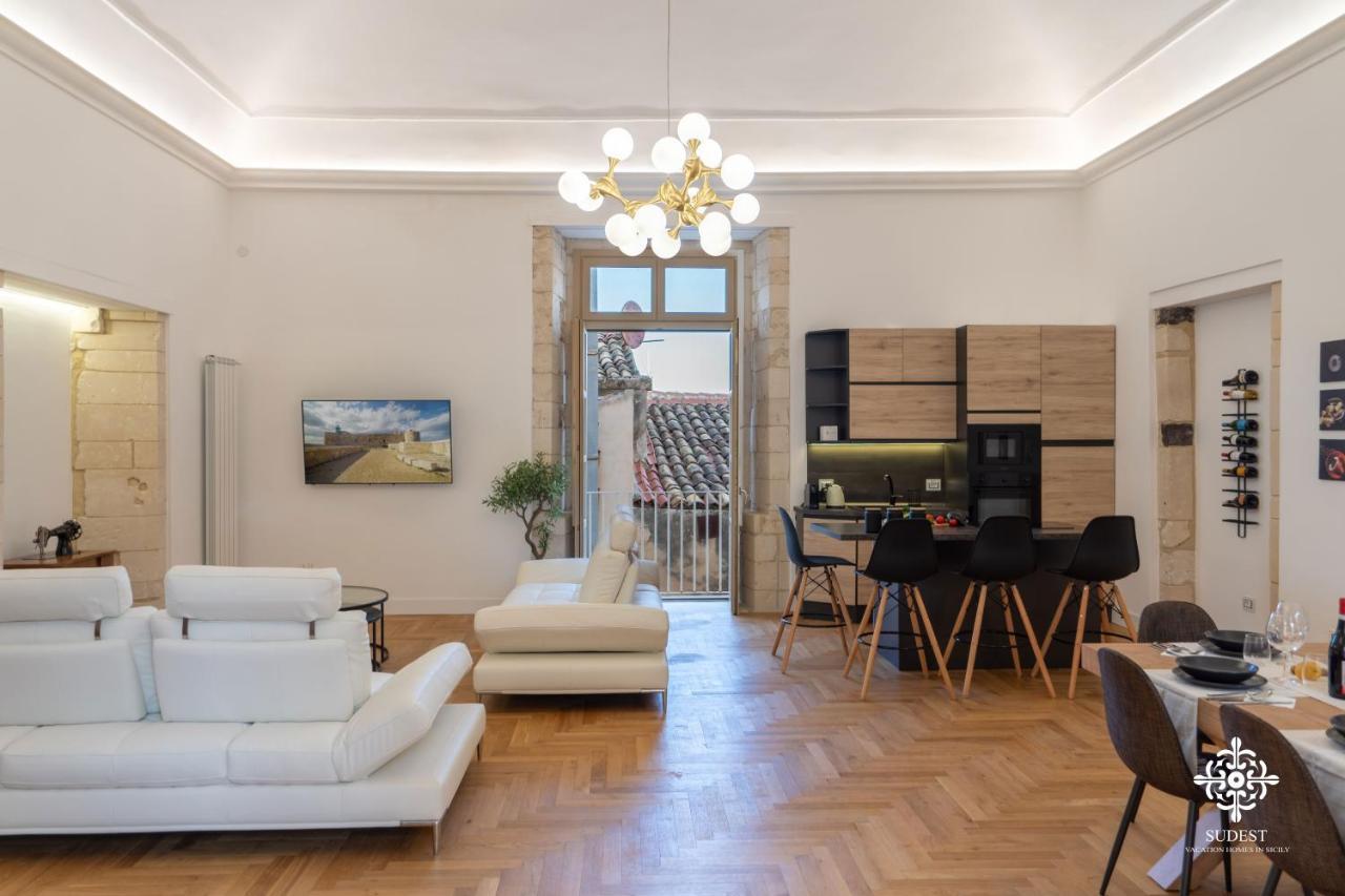 시라쿠사 Residenza Dumah - Elegante Dimora In Centro 아파트 외부 사진