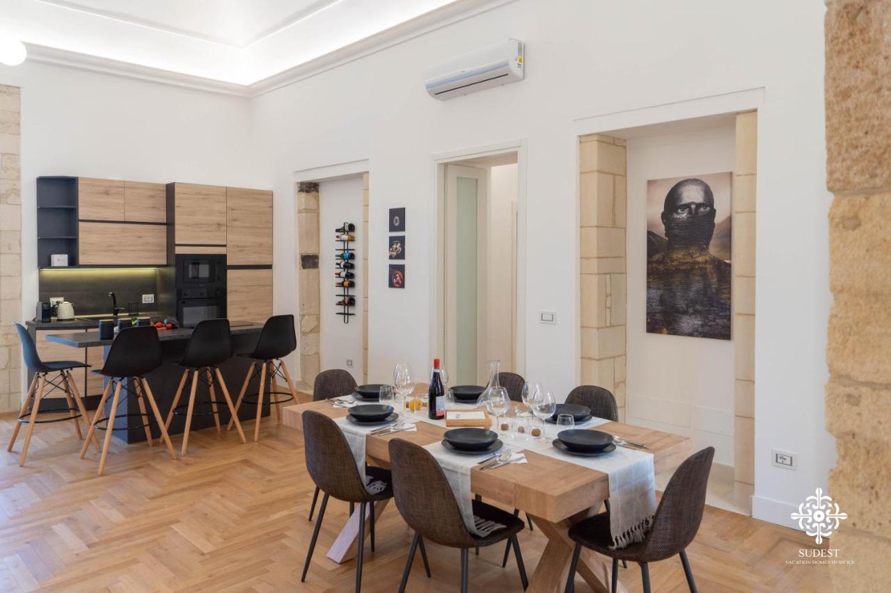 시라쿠사 Residenza Dumah - Elegante Dimora In Centro 아파트 외부 사진