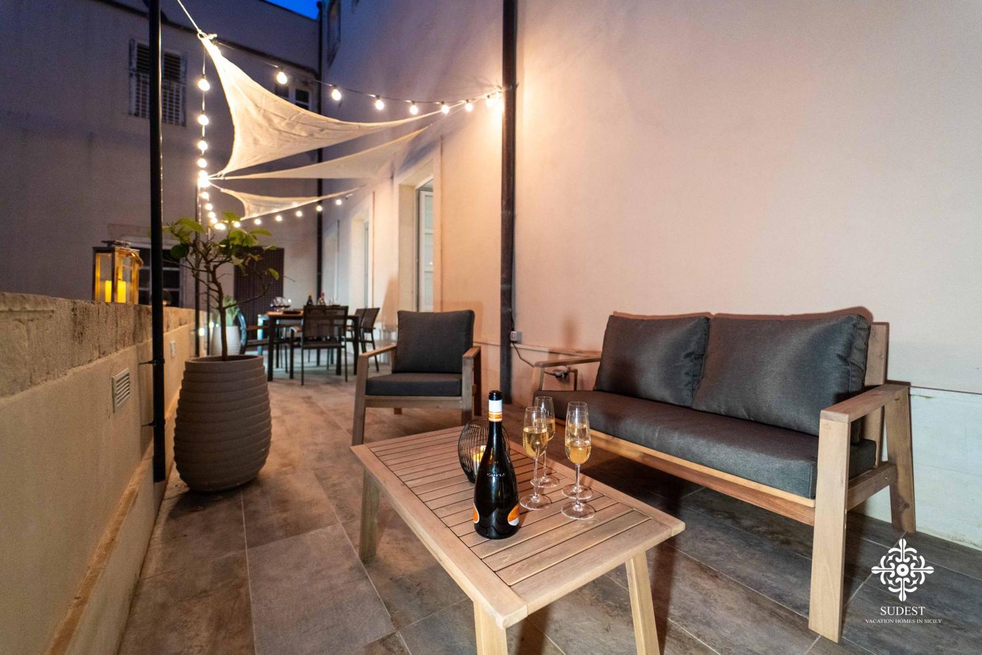 시라쿠사 Residenza Dumah - Elegante Dimora In Centro 아파트 외부 사진